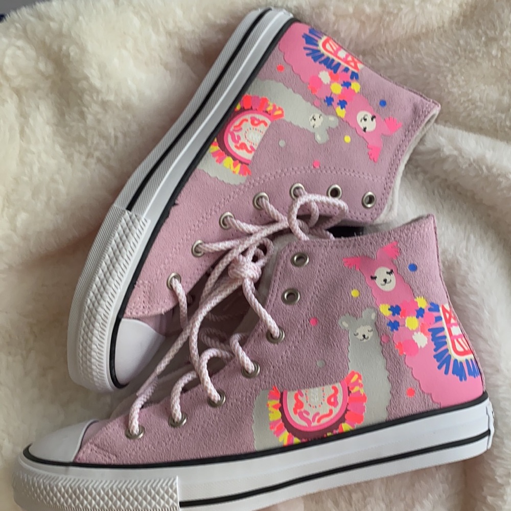 Converse* - Picture 2 of 4